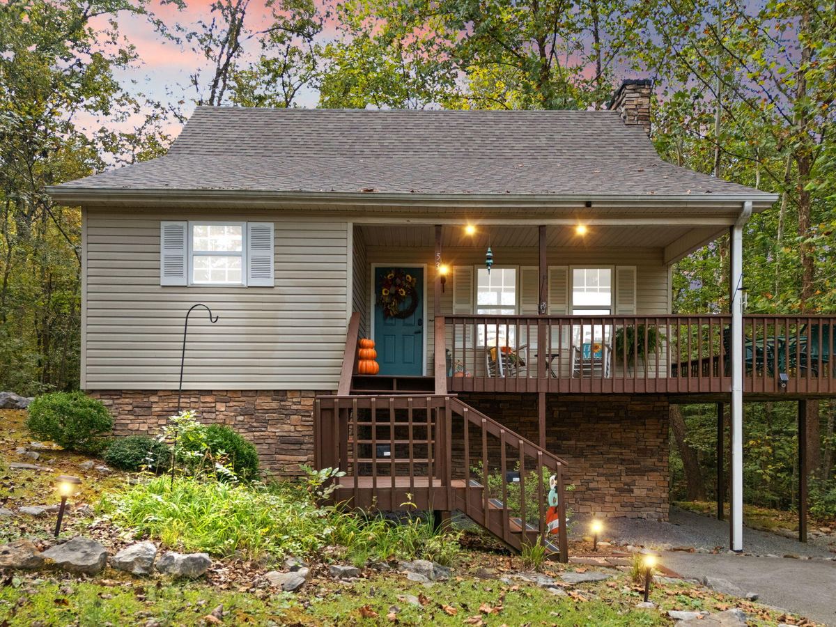 53 Clover Leaf Circle, Burnside, KY 41519 — primary photo