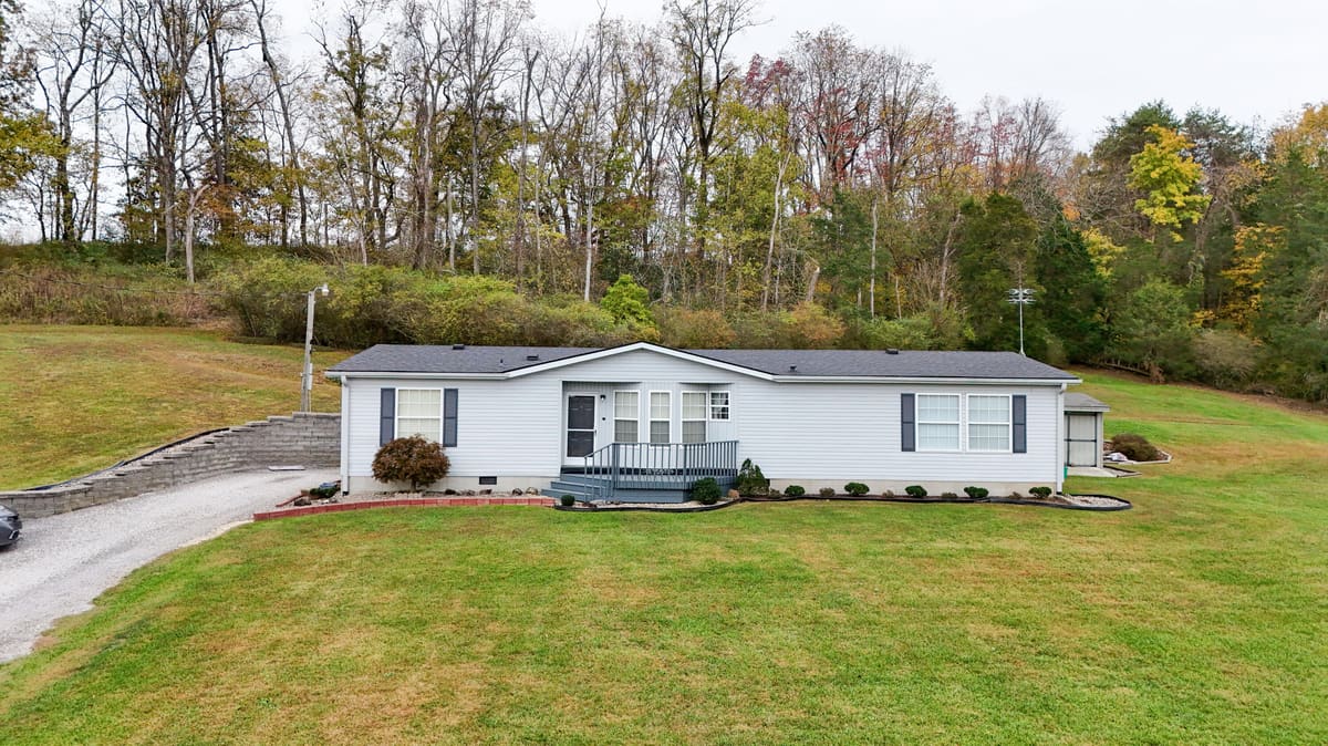 765 Stanford Street, Crab Orchard, KY 40419 — primary photo