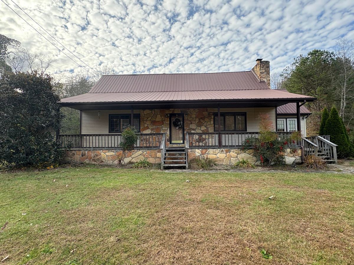 9063 N US-421 Highway, Manchester, KY 40962 — primary photo