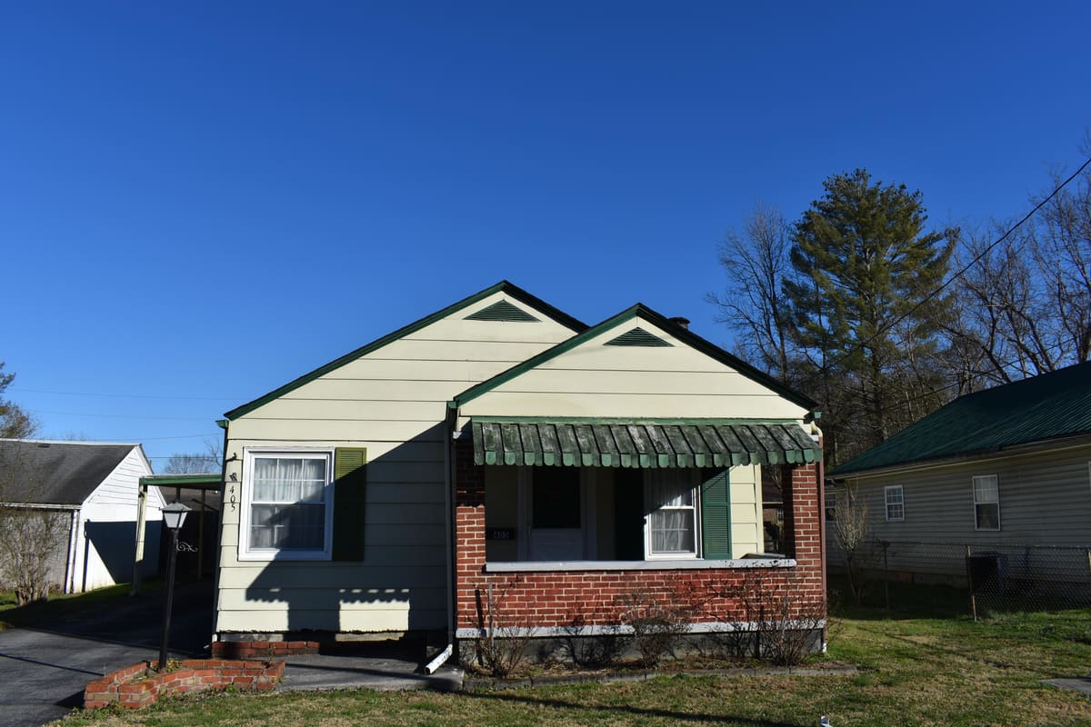 405 S 37th Street, Middlesboro, KY 40965 — primary photo