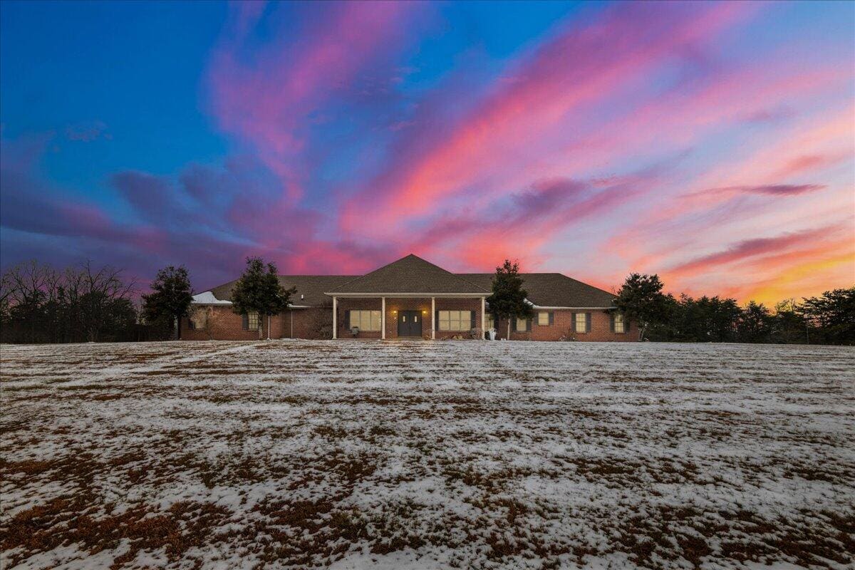 9256 Cumberland Falls Highway, Corbin, KY 40701 — primary photo