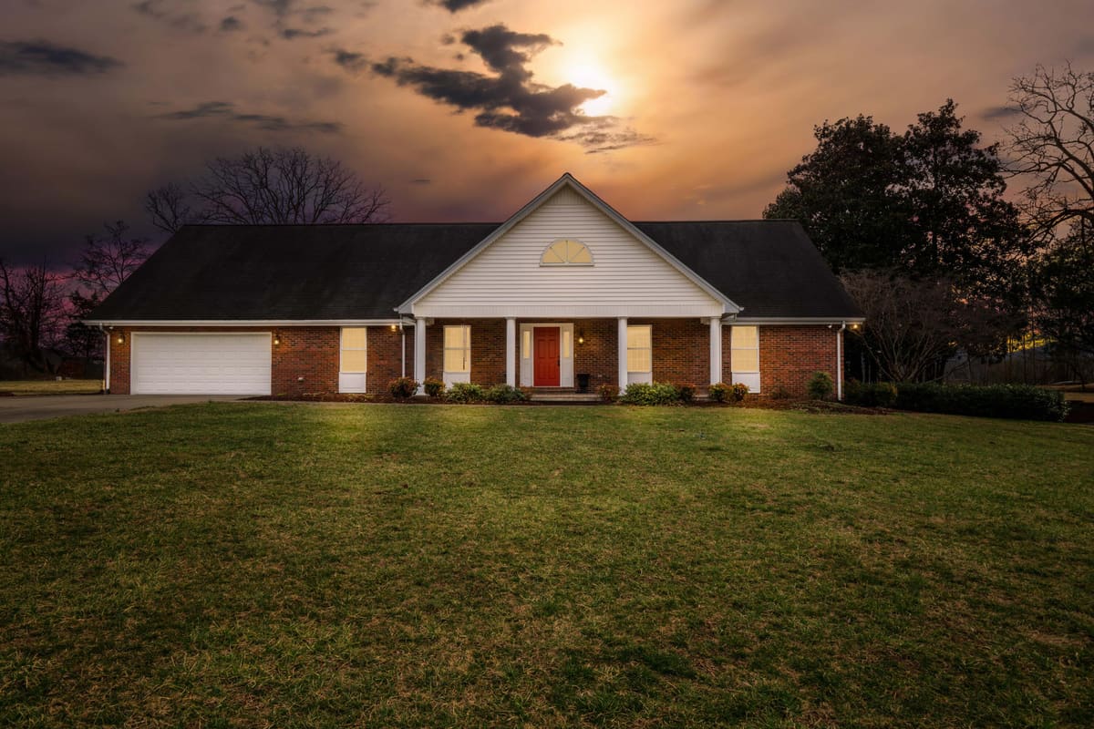 110 Locklin Drive, Williamsburg, KY 40769 — primary photo