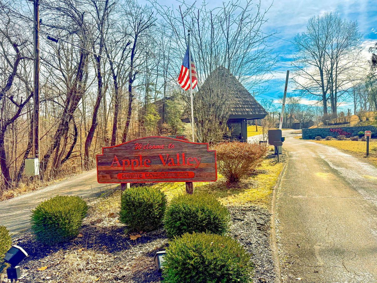 145 State Park Road I-6, Jamestown, KY 42629 — primary photo
