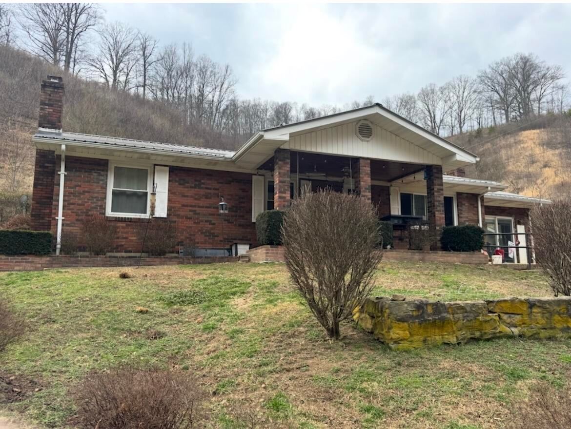 1267 Lower Taulbee Fork Road, Vancleve, KY 41385 — primary photo
