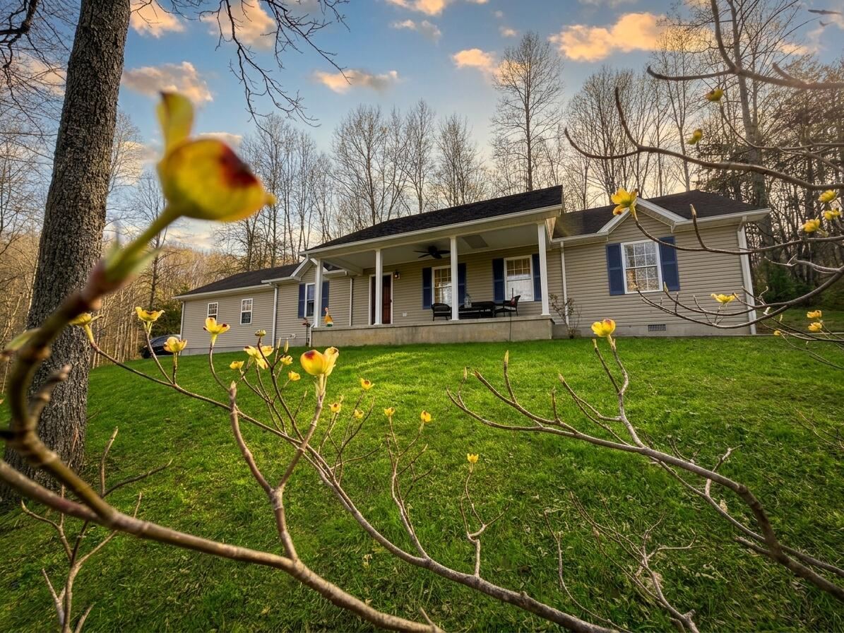 2563 Schoolhouse Hill Road, Mt Vernon, KY 40456 — primary photo