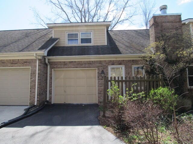 3410 Spangler Drive 6, Lexington, KY 40517 — primary photo