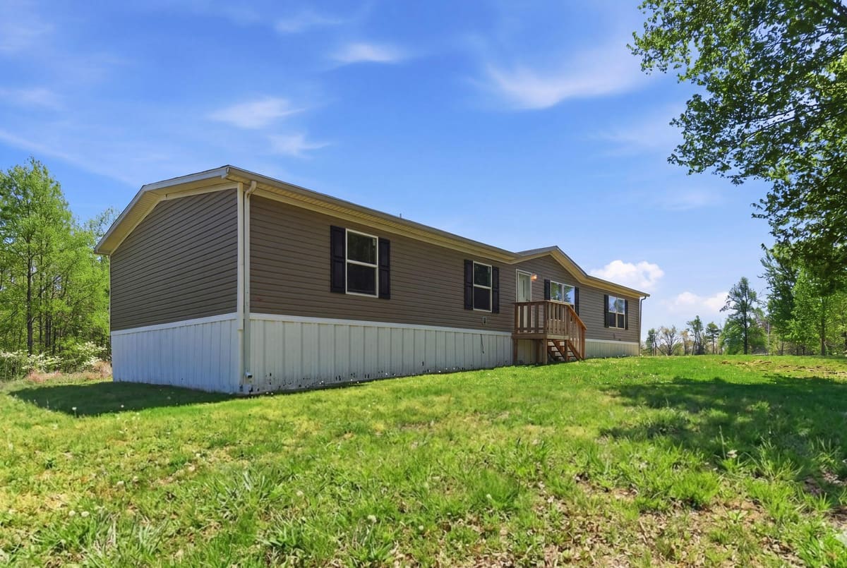 2741 Highway 1955, McKee, KY 40447 — primary photo
