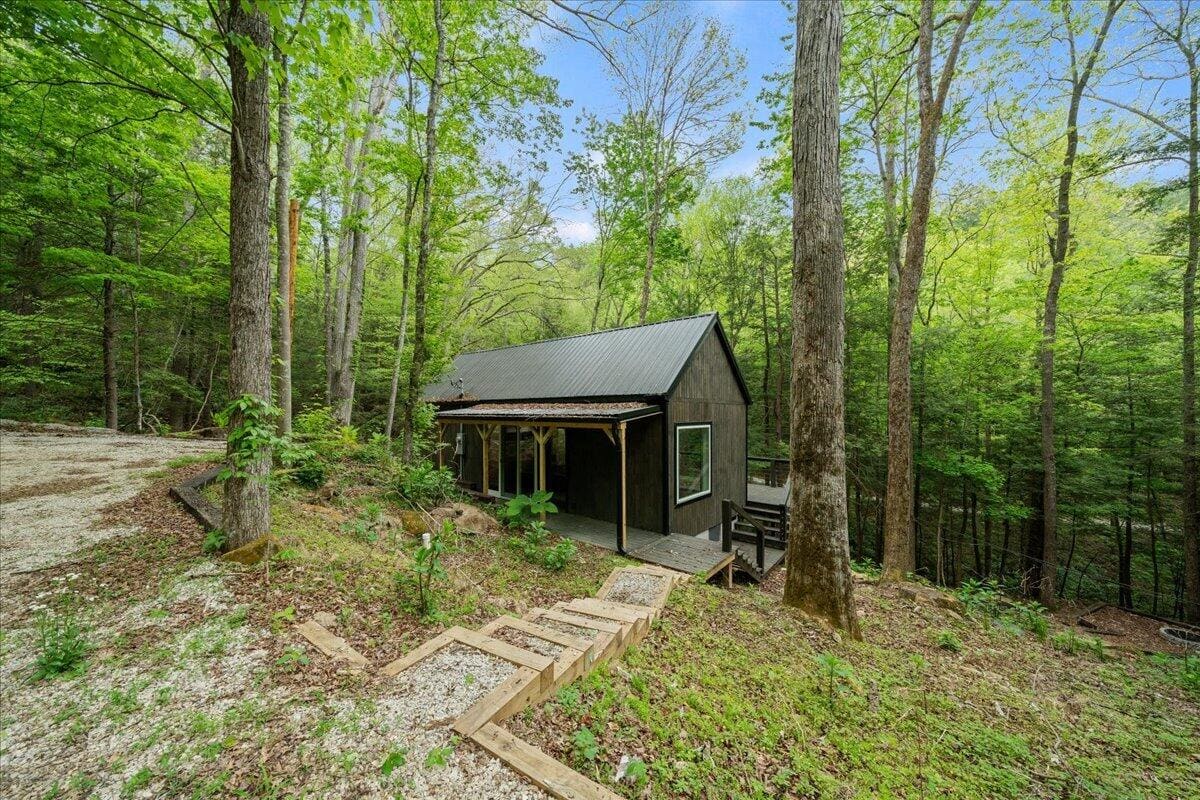 507 Cave Hollow Road, Campton, KY 41301 — primary photo