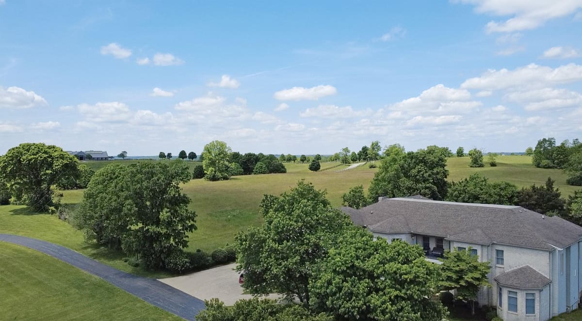 1010 Steele Road, Versailles, KY 40383 — primary photo