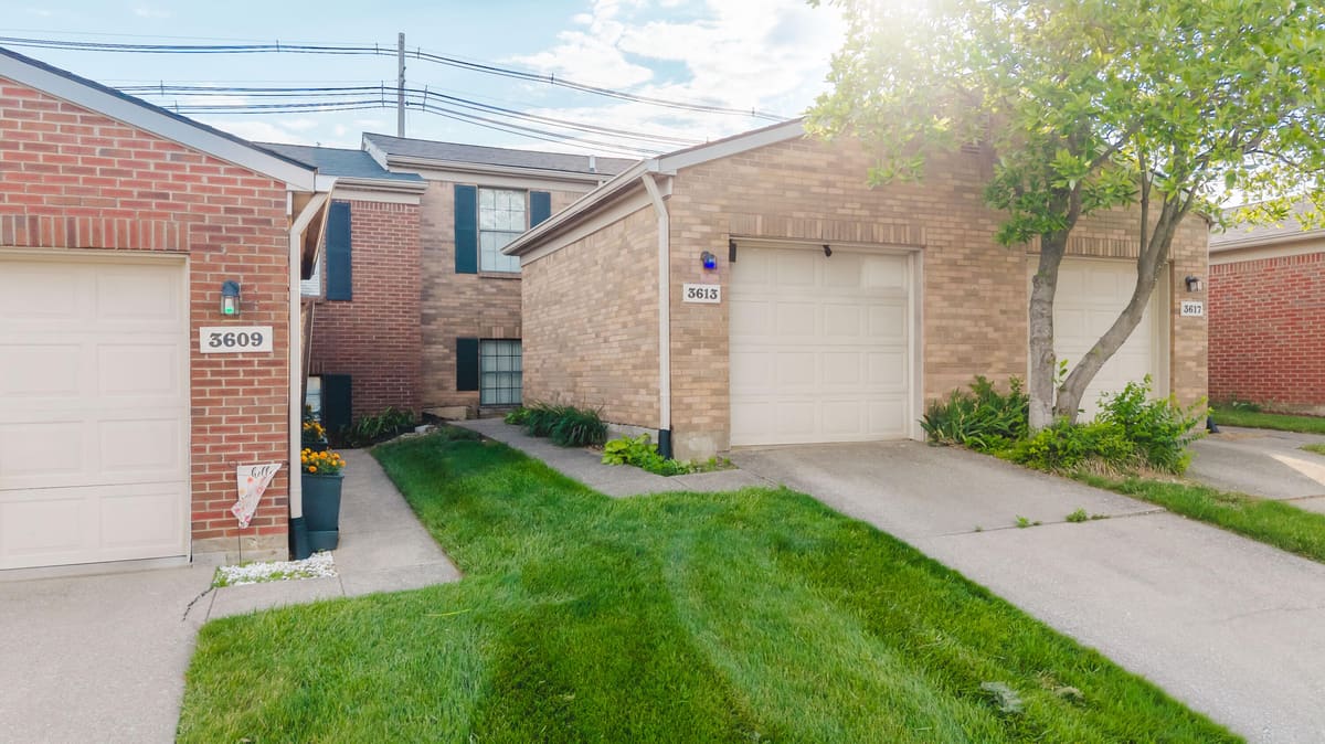 3613 Squires Woods Way, Lexington, KY 40515 — primary photo