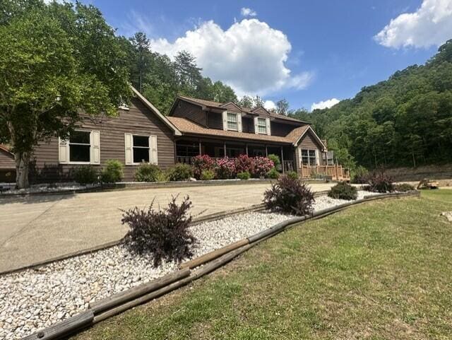 357 Fred's Fork, Prestonsburg, KY 41653 — primary photo