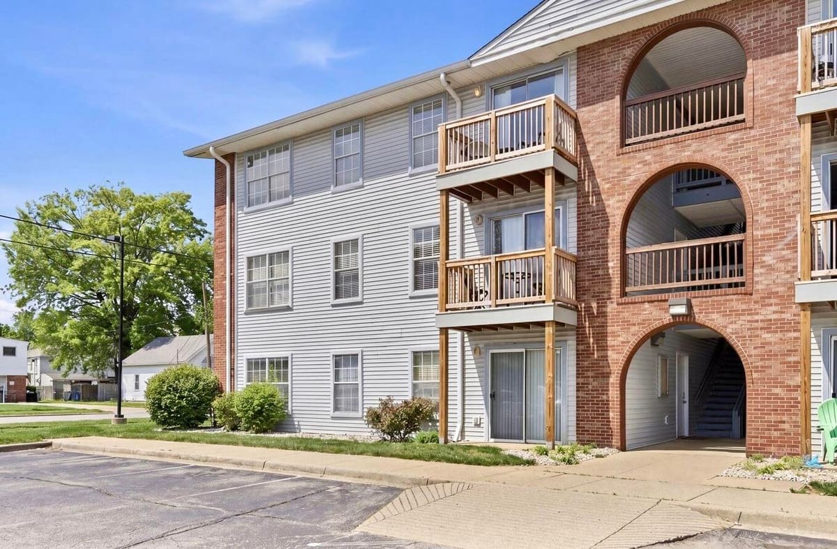209 Simpson Avenue 201, Lexington, KY 40504 — primary photo