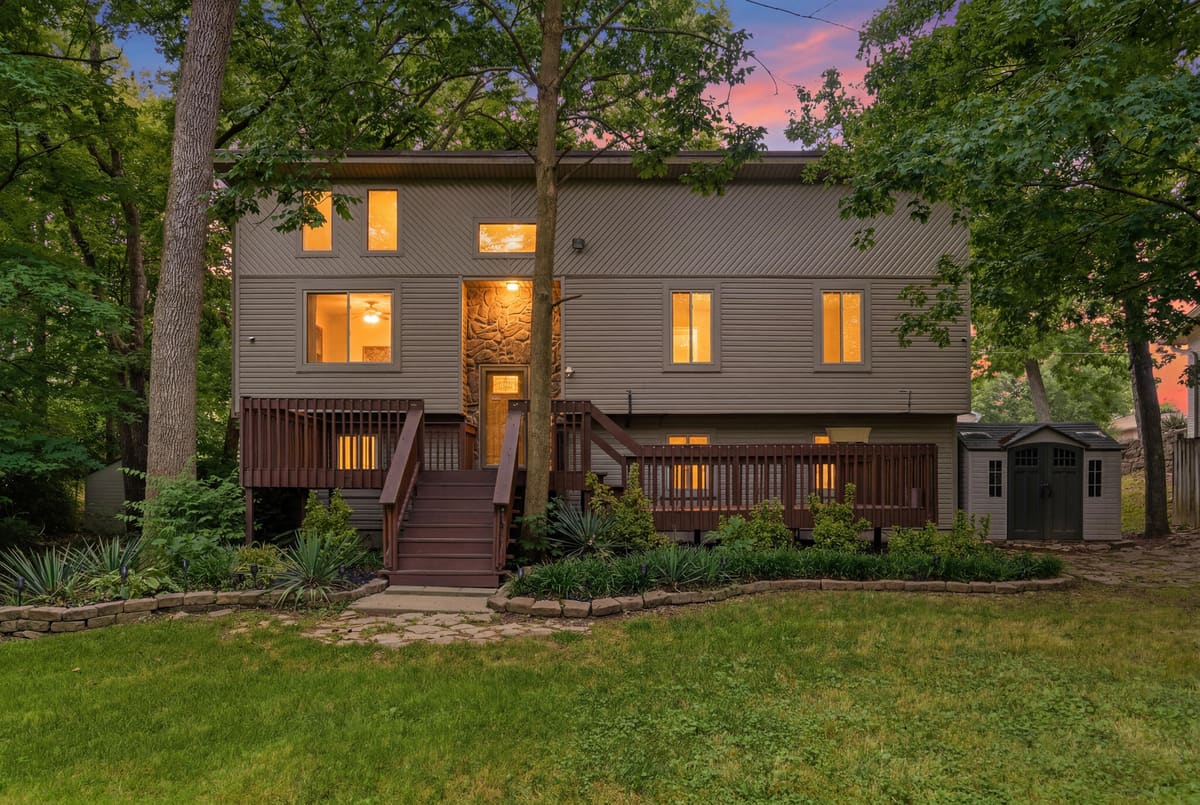 107 Woodlane Circle, Lawrenceburg, KY 40342 — primary photo