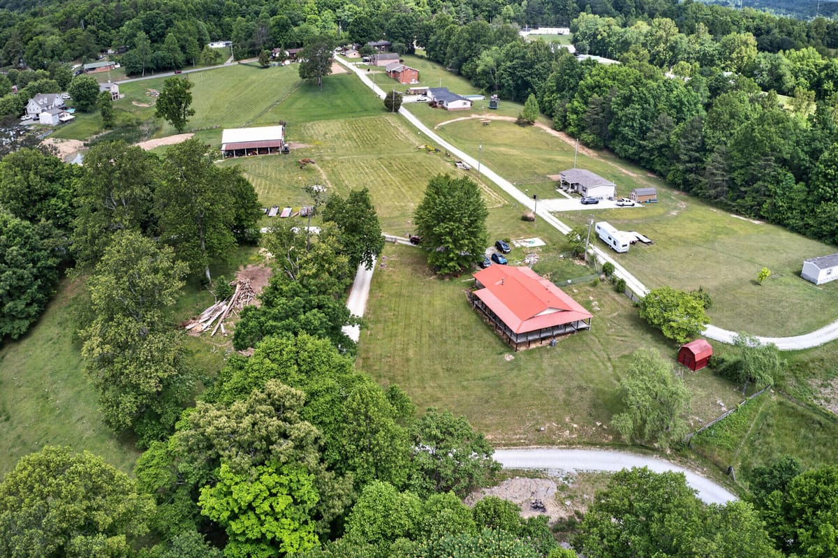978 State Hwy 1064, Woodbine, KY 40771 — primary photo