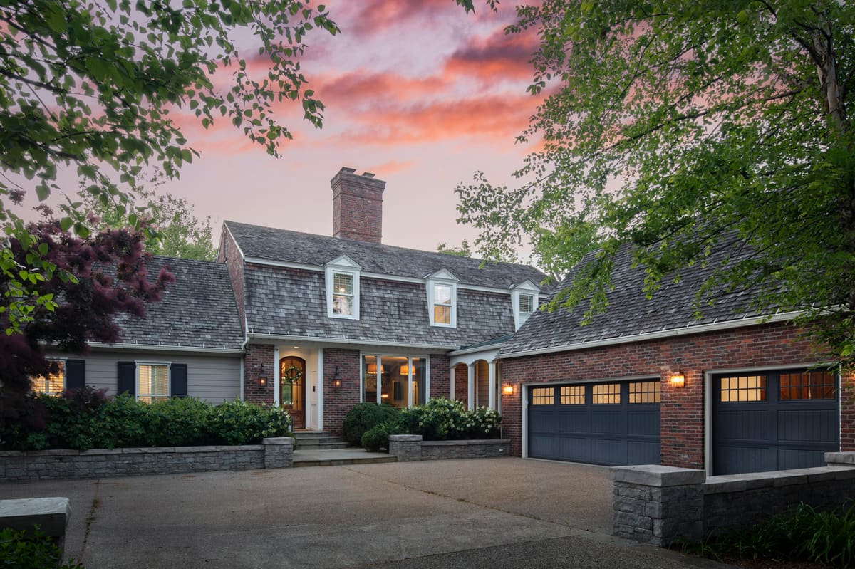 2104 Island Point, Lexington, KY 40502 — primary photo