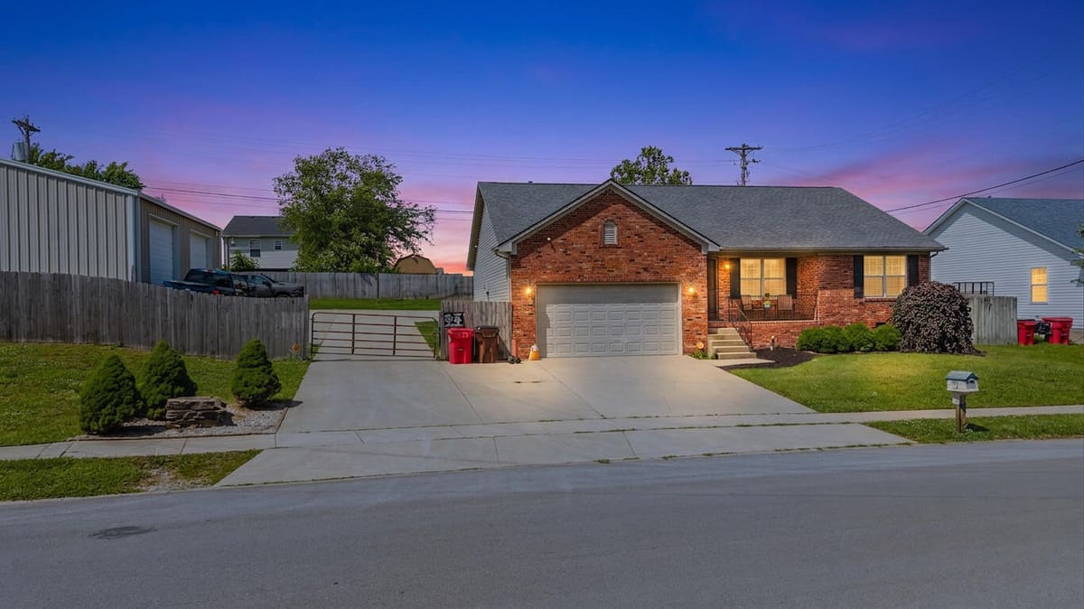 513 EDGEWOOD Drive, Nicholasville, KY 40356 — primary photo