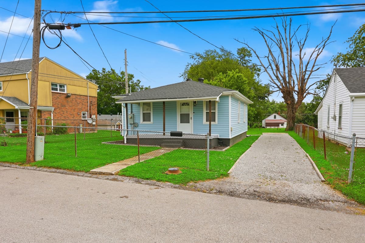 106 Lassiter Drive, Richmond, KY 40475 — primary photo