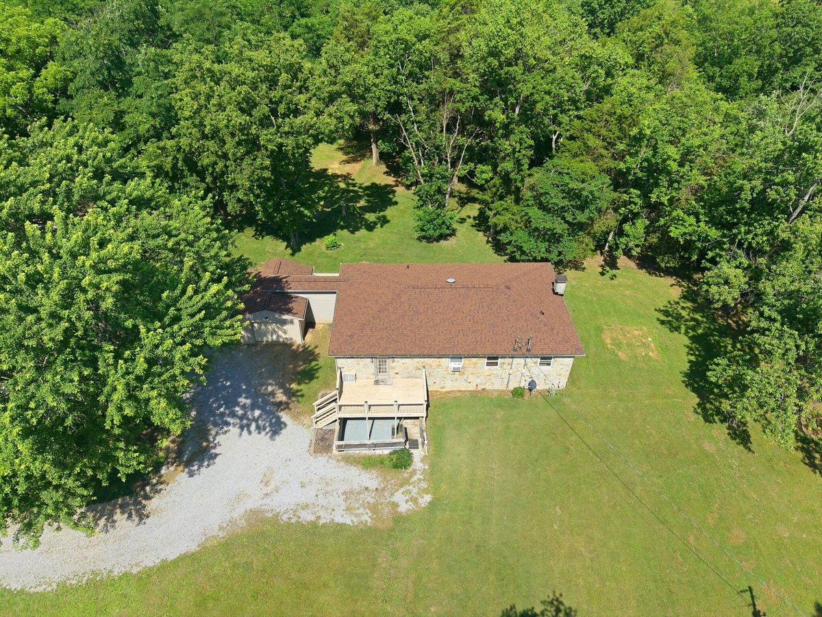 2670 Oakley Wells Road, Richmond, KY 40475 — primary photo