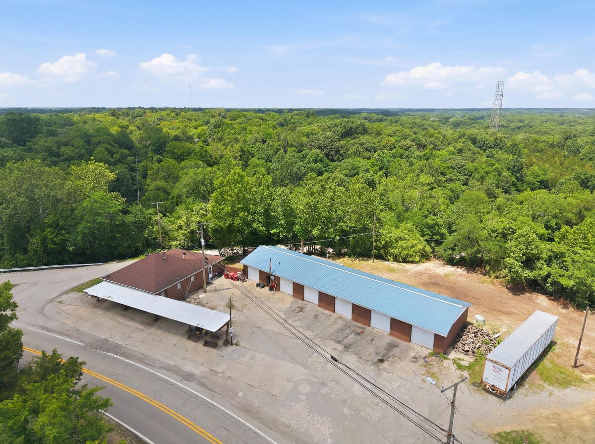 2590 Bald Knob Road, Frankfort, KY 40601 — primary photo