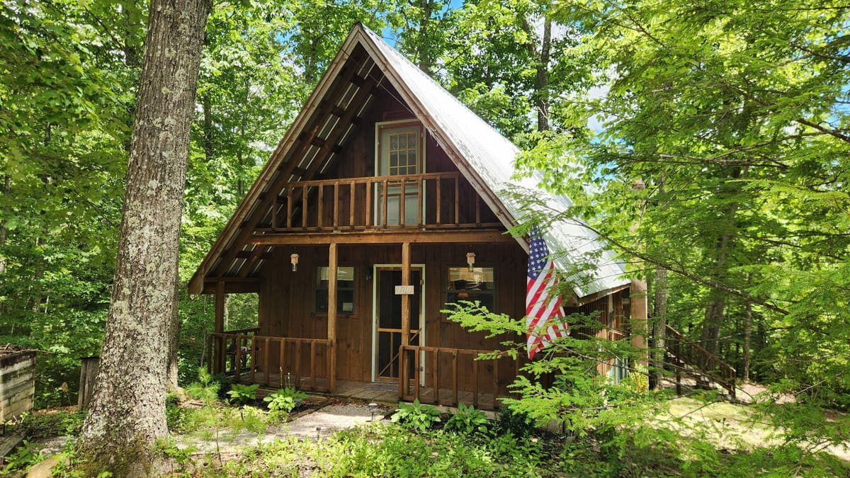 100 Cowboy Lane, Wellington, KY 40387 — primary photo
