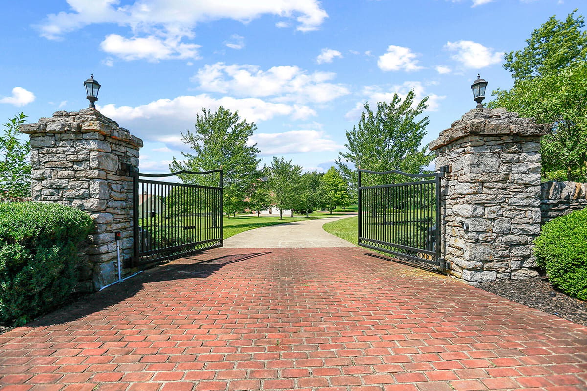 1601 Sahalee Drive, Lexington, KY 40511 — primary photo
