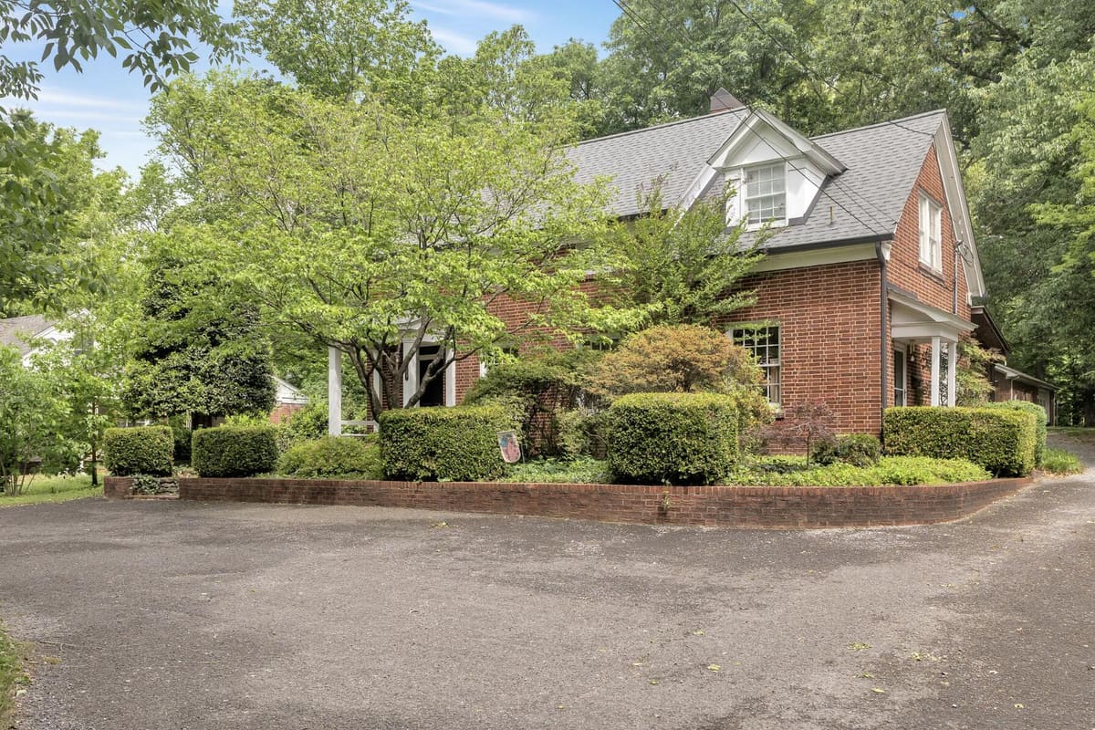 1106 Poplar Street, Murray, KY 42071 — primary photo