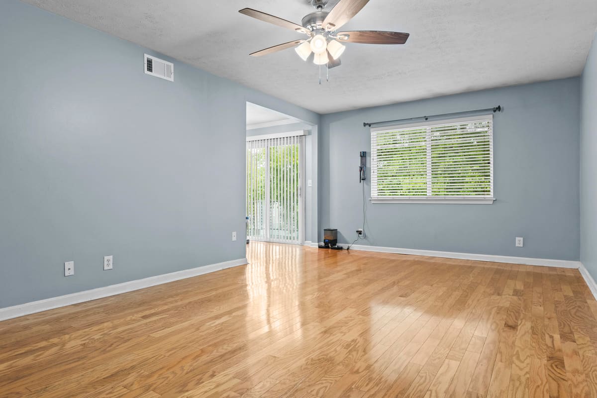 4410 Wisteria Landing Circle 208, Louisville, KY 40218 — primary photo