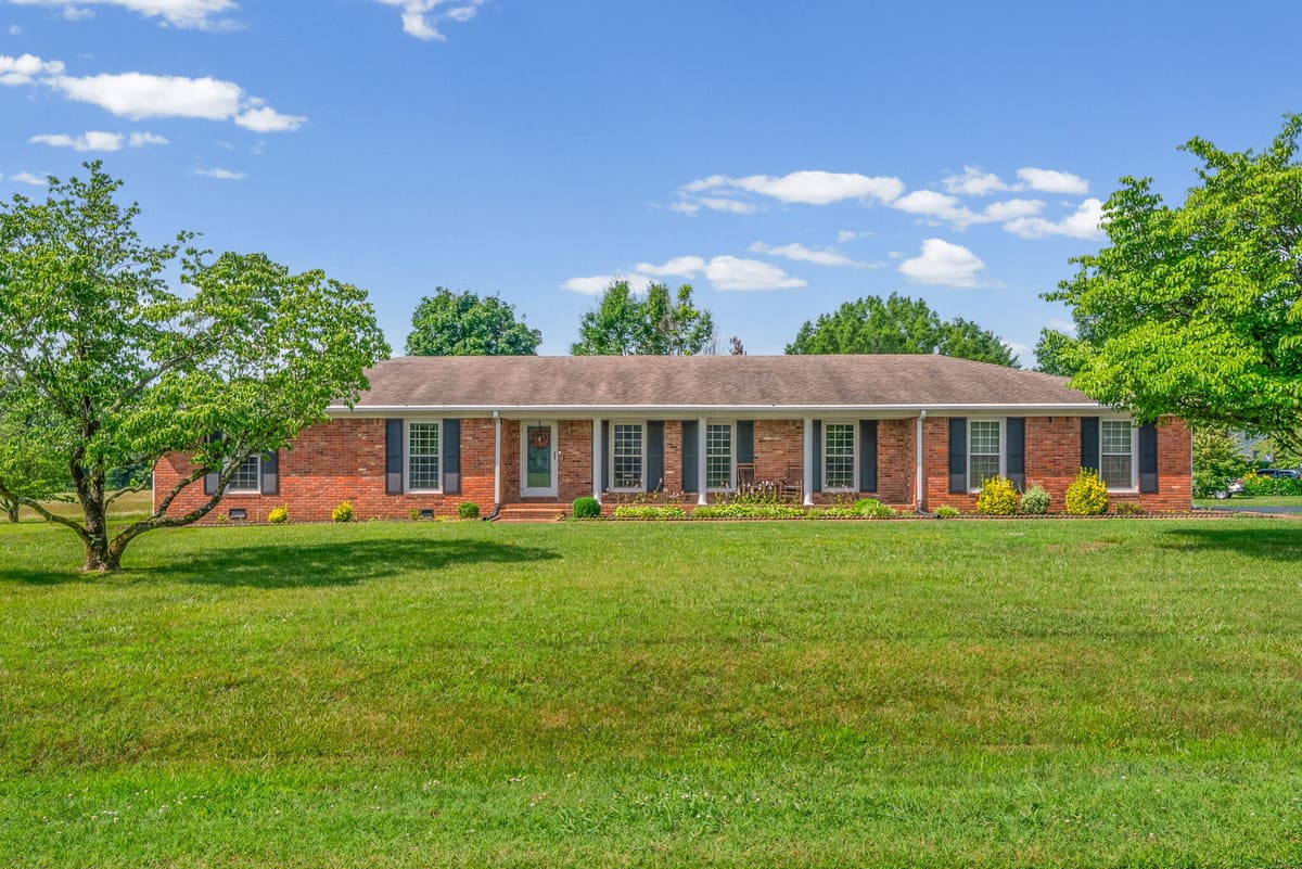 258 Colt Drive, Hopkinsville, KY 42240 — primary photo