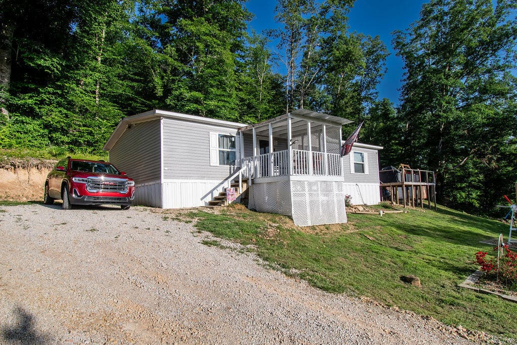 4364 Muses Mill Road, Wallingford, KY 41093 — primary photo