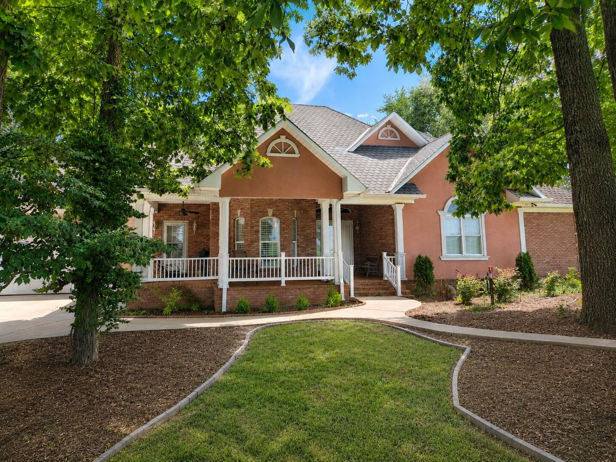 2933 Trace Creek Church Rd Road, Mayfield, KY 42066 — primary photo