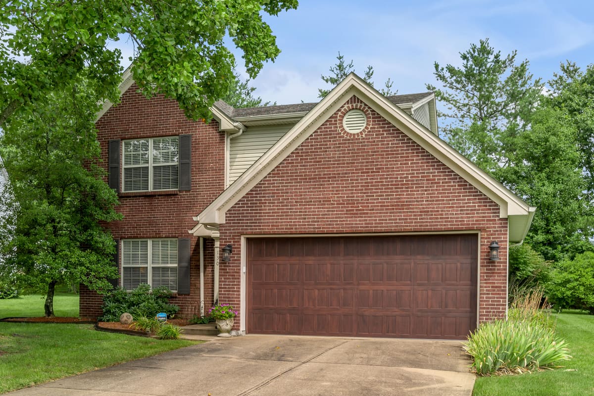 130 Carriage Lane, Midway, KY 40347 — primary photo