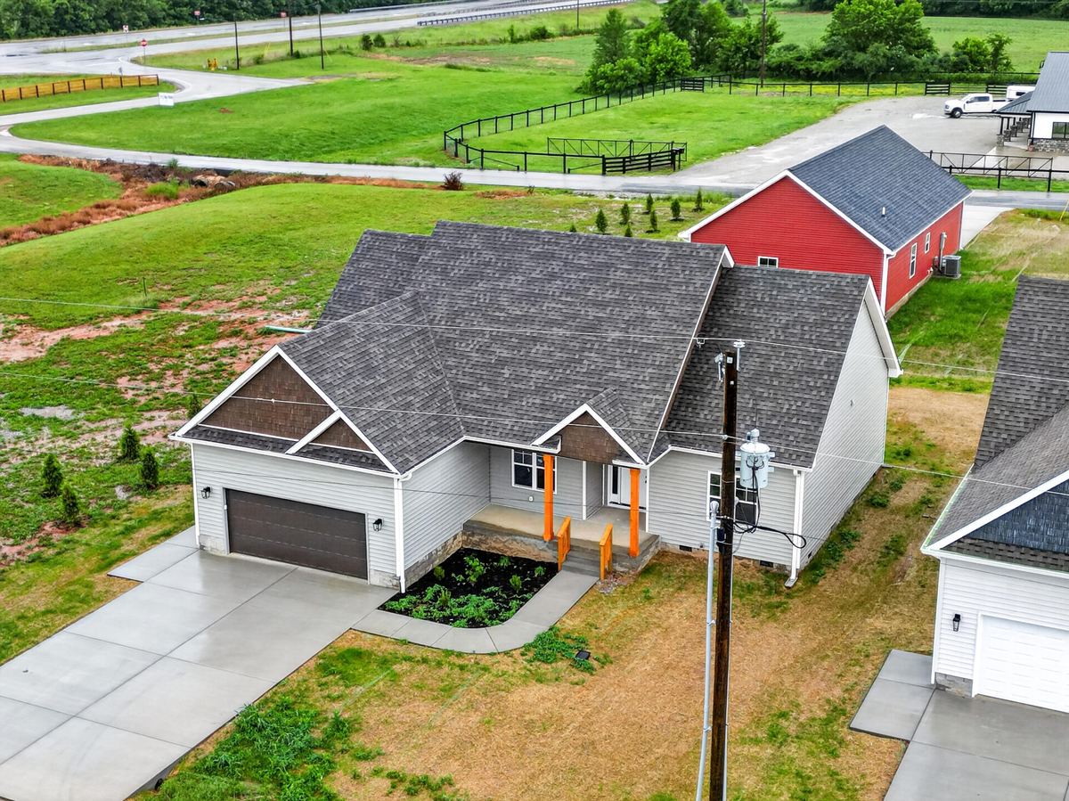 703 Lasters Avenue, Elkton, KY 42220 — primary photo