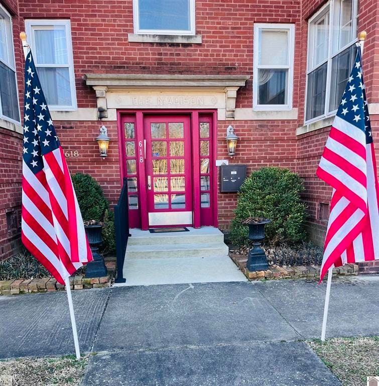 618 Madison Street 300, Paducah, KY 42001 — primary photo
