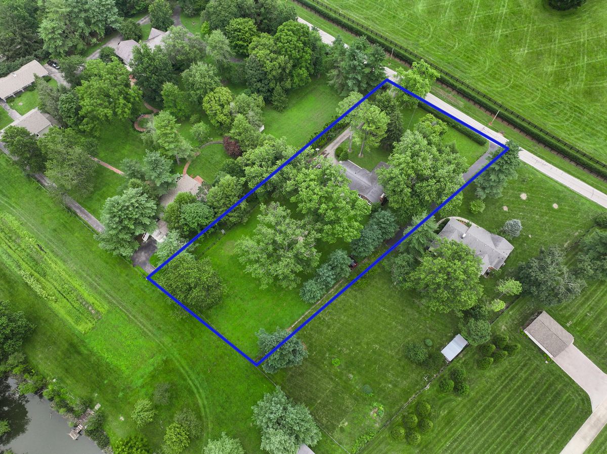 855 Walnut Hill Road, Lexington, KY 40515 — primary photo