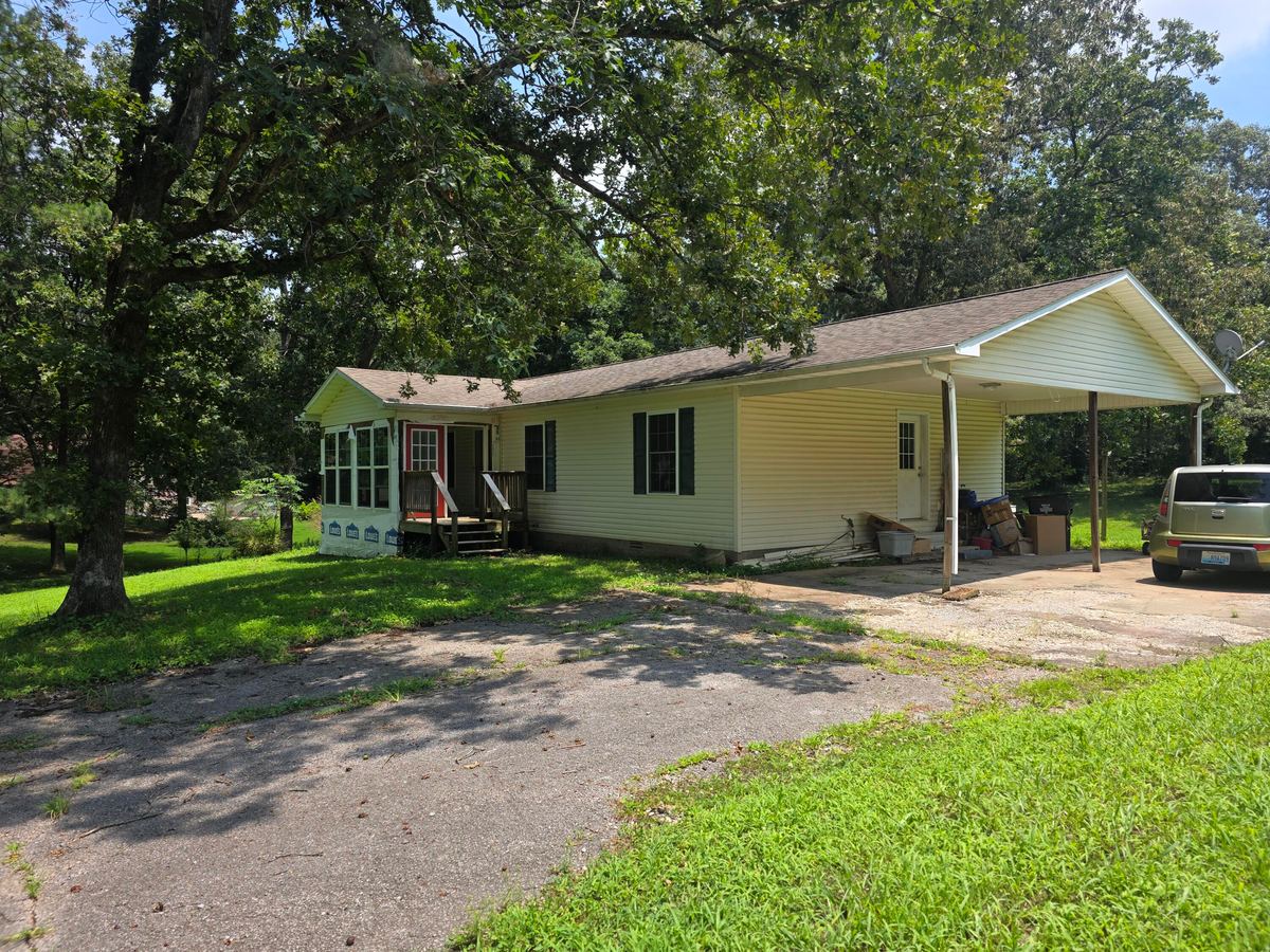 120 Pinecreek Lane, Murray, KY 42071 — primary photo
