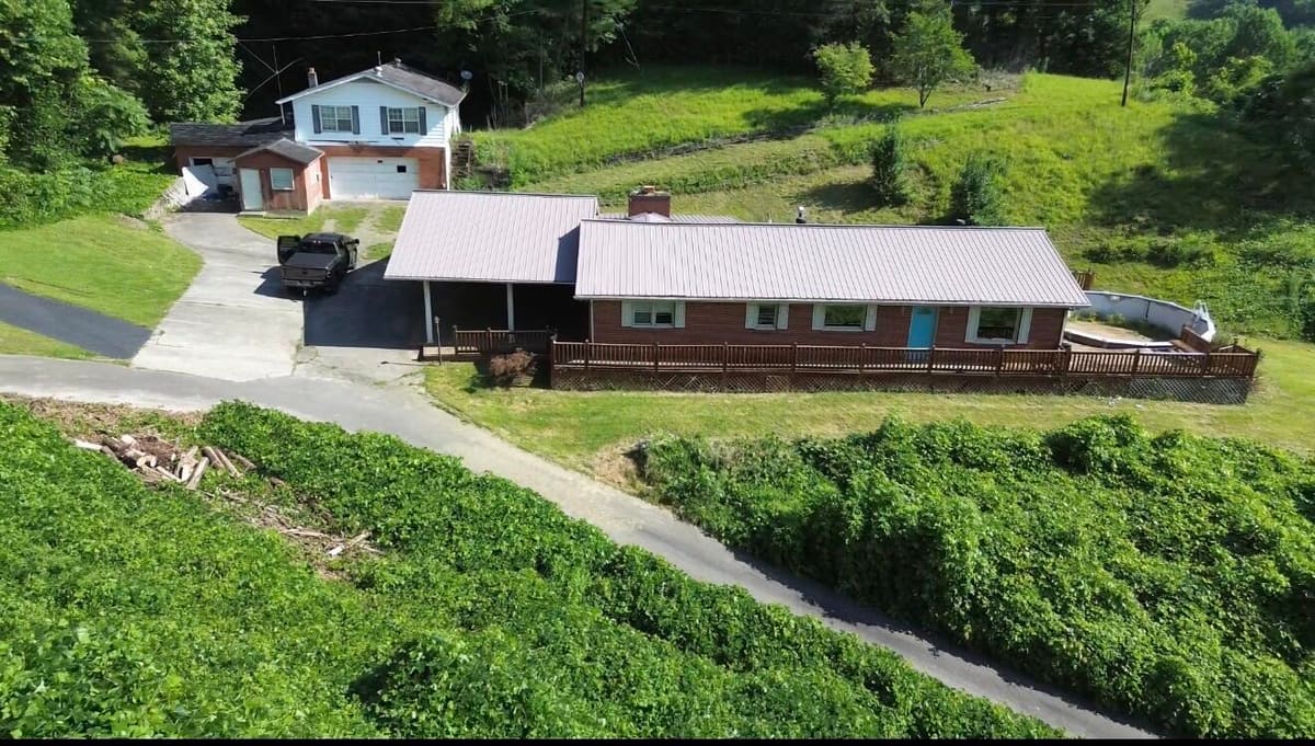 46 Wendell Lane, Flat Lick, KY 40935 — primary photo