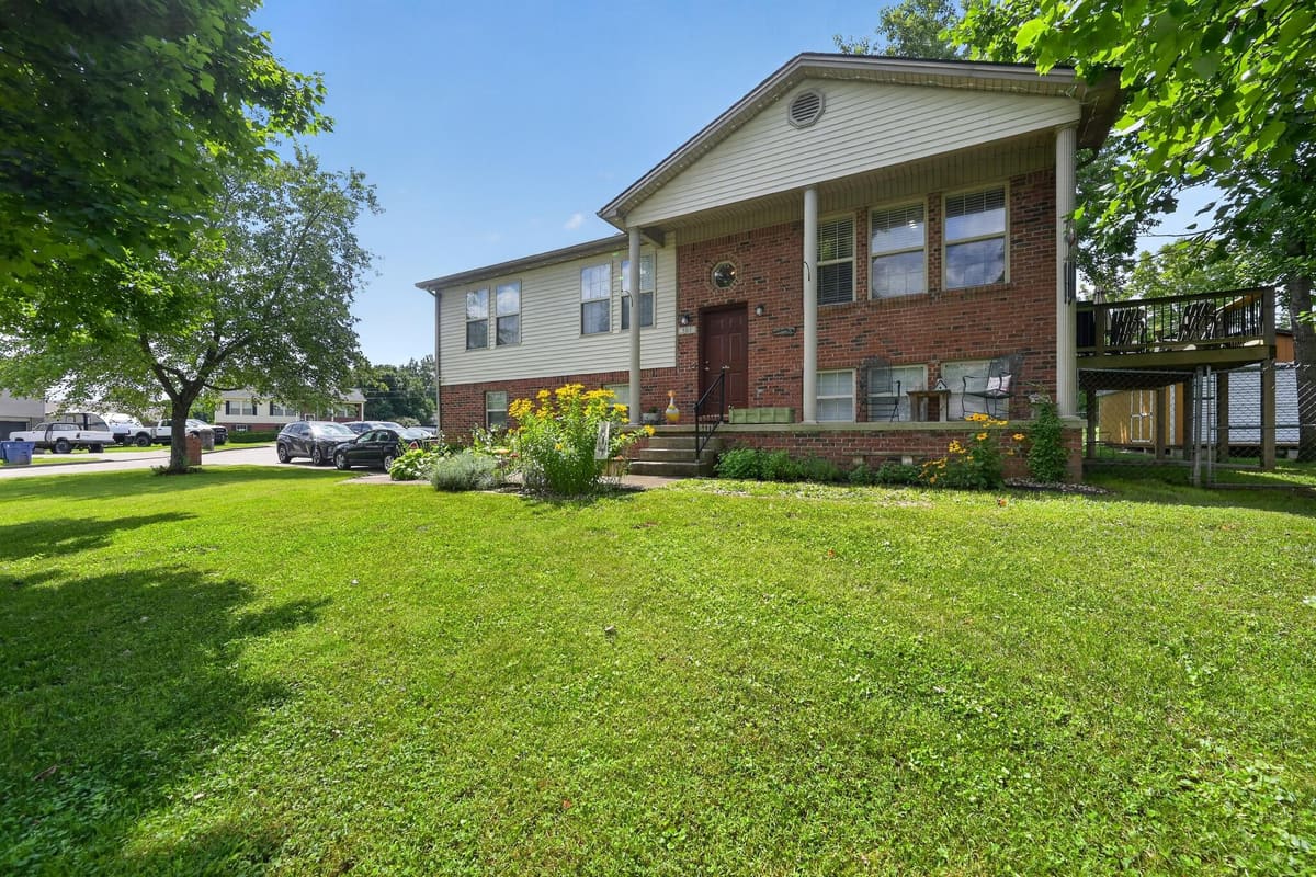 501 Scenic View Circle, Berea, KY 40403 — primary photo