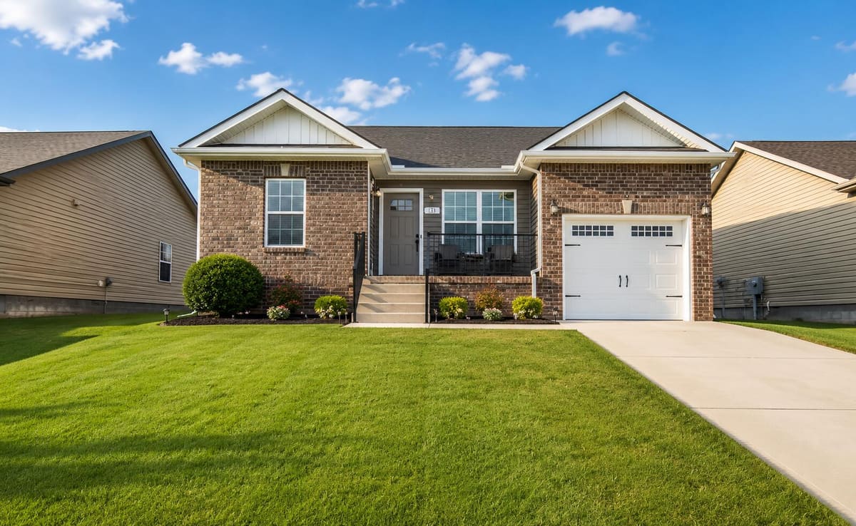 124 Ambridge Street, Oak Grove, KY 42262 — primary photo