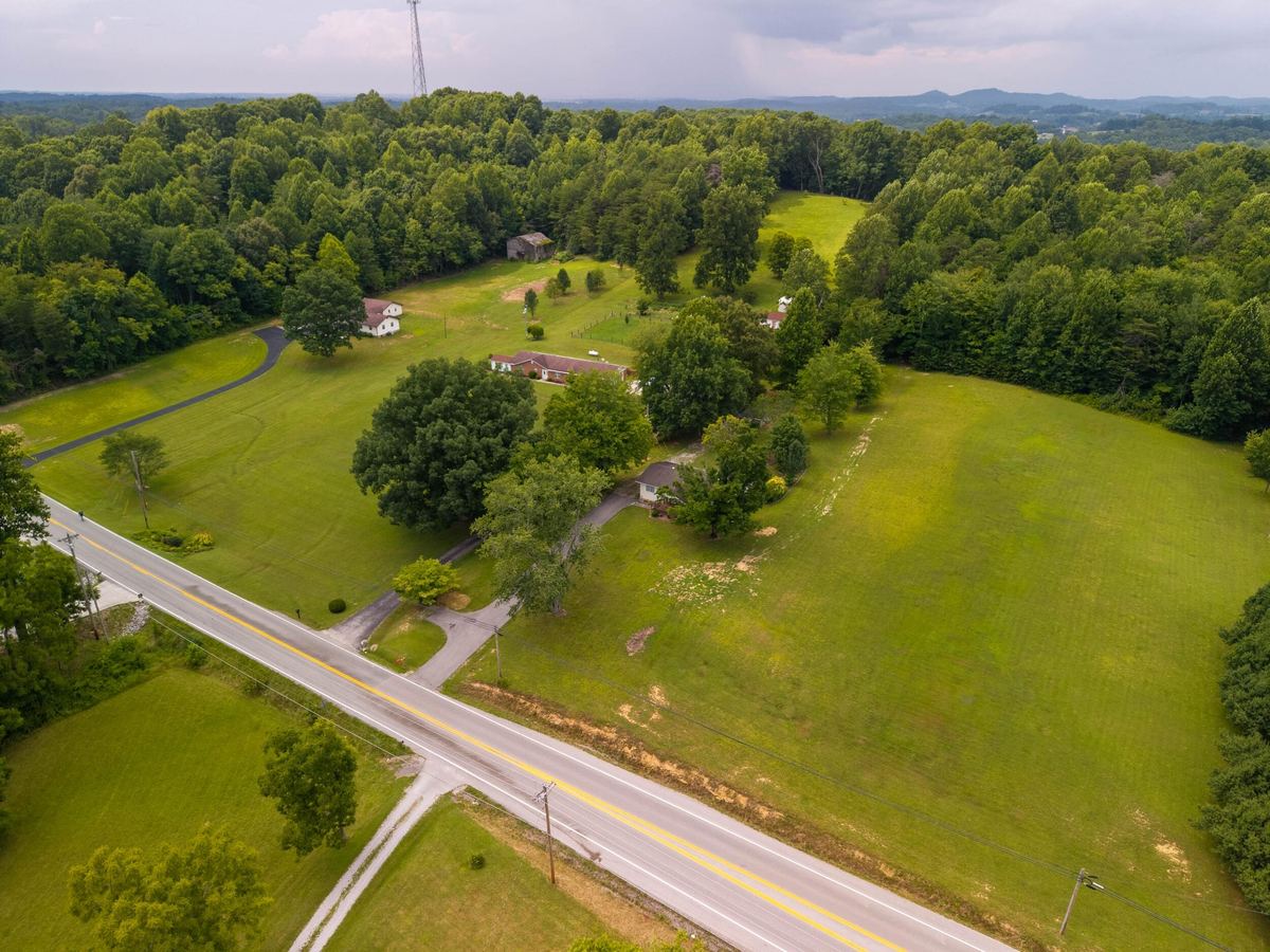 6616 Barbourville Road, London, KY 40744 — primary photo