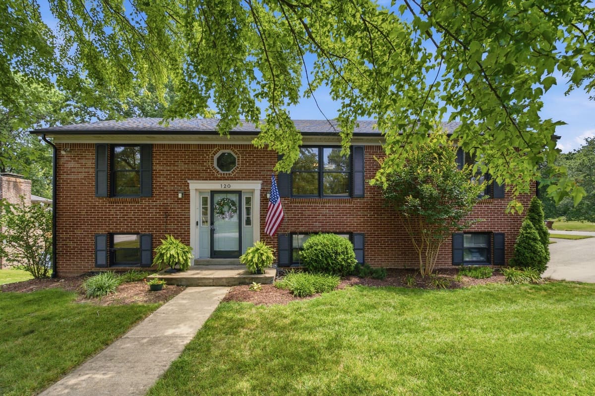 120 Saratoga Circle, Richmond, KY 40475 — primary photo