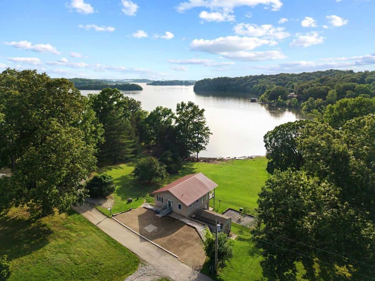 1121 Cunningham Lane, Cadiz, KY 42211 — primary photo