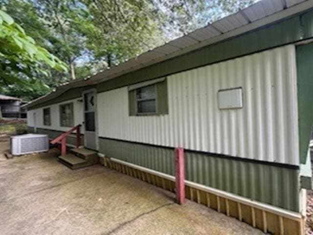 925 Rockcastle Lakeshore Drive, Cadiz, KY 42211 — primary photo