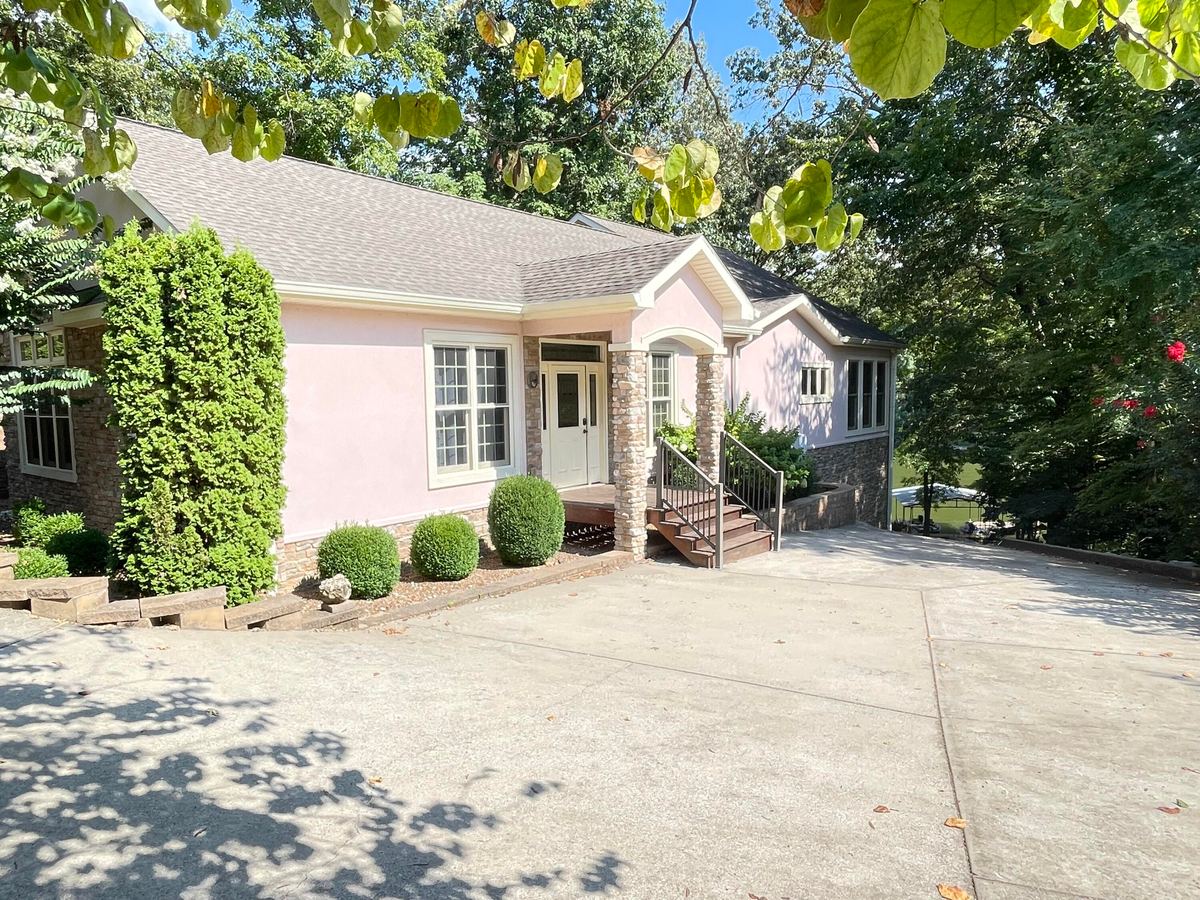 64 Cochise Trail, Cadiz, KY 42211 — primary photo