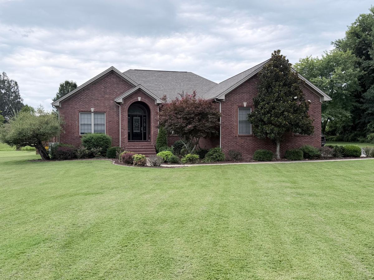 121 Pioneer Lane, Calvert City, KY 42029 — primary photo