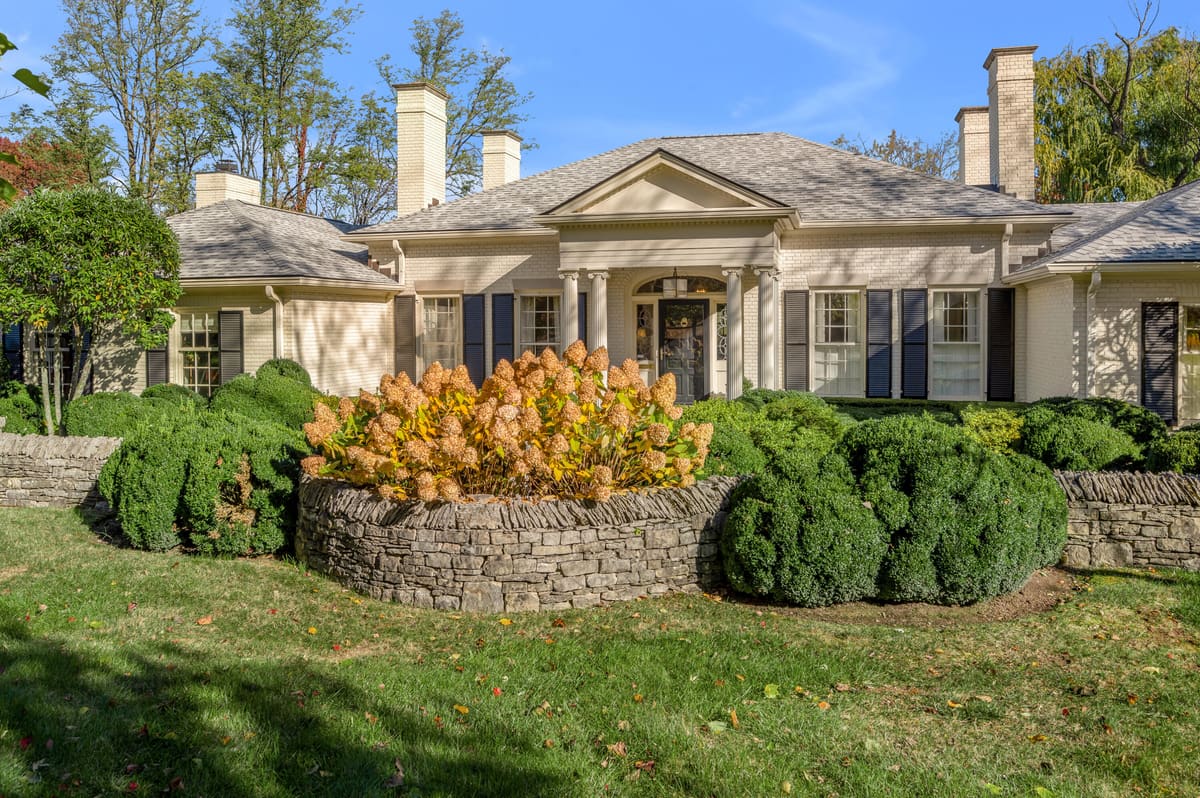 1785 Mooreland Drive, Lexington, KY 40502 — primary photo
