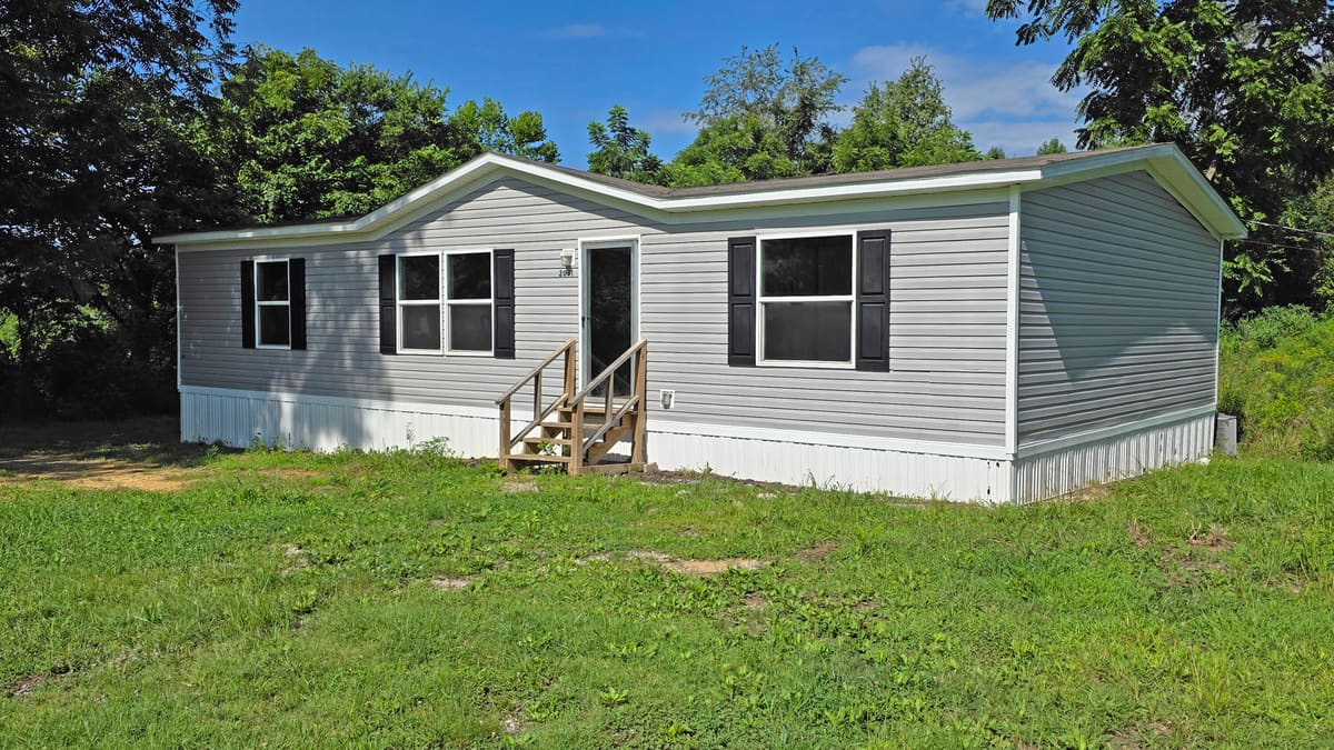 2031 Louden Road, Williamsburg, KY 40769 — primary photo