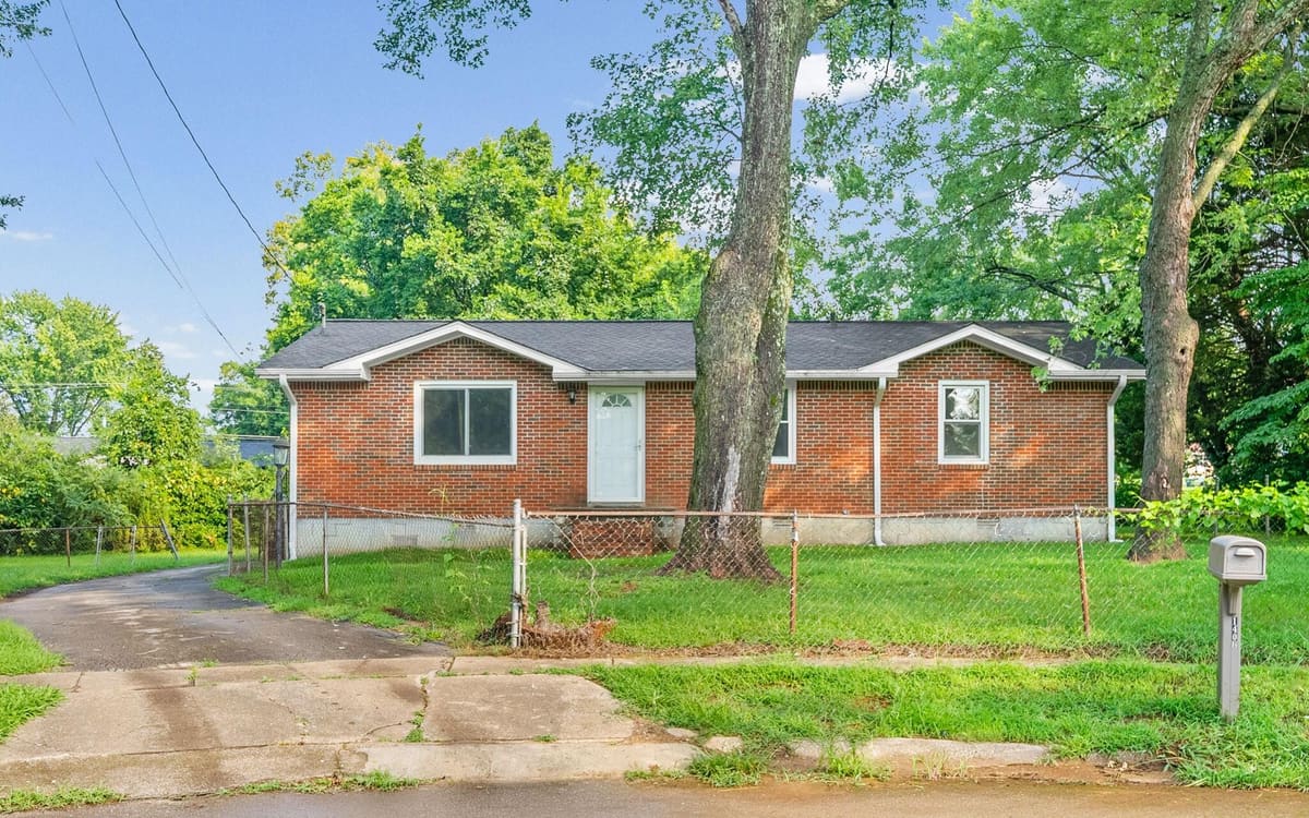 1406 Arden Place, Hopkinsville, KY 42240 — primary photo