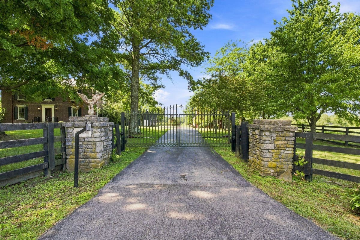 3684 Frankfort Road, Georgetown, KY 40324 — primary photo