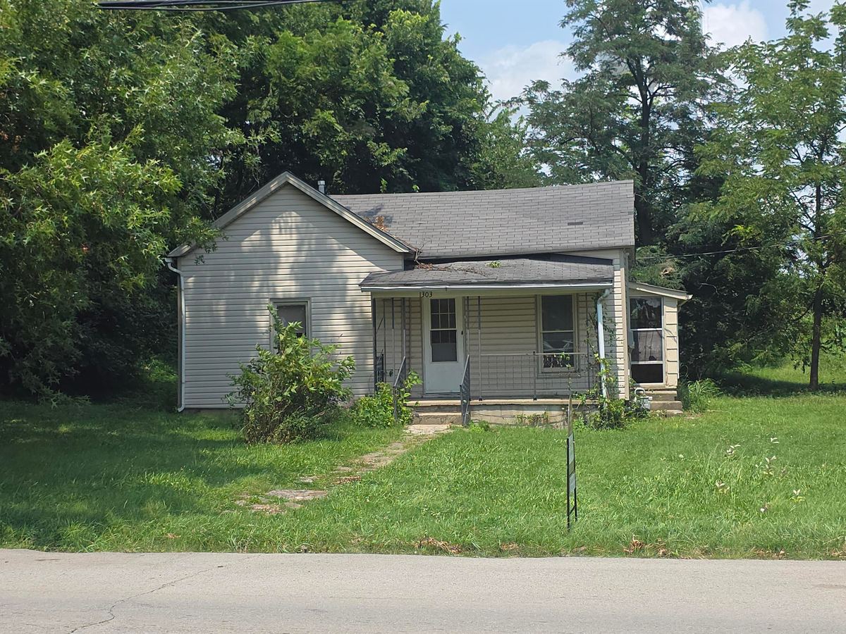 1303 E Main Street, Richmond, KY 40475 — primary photo