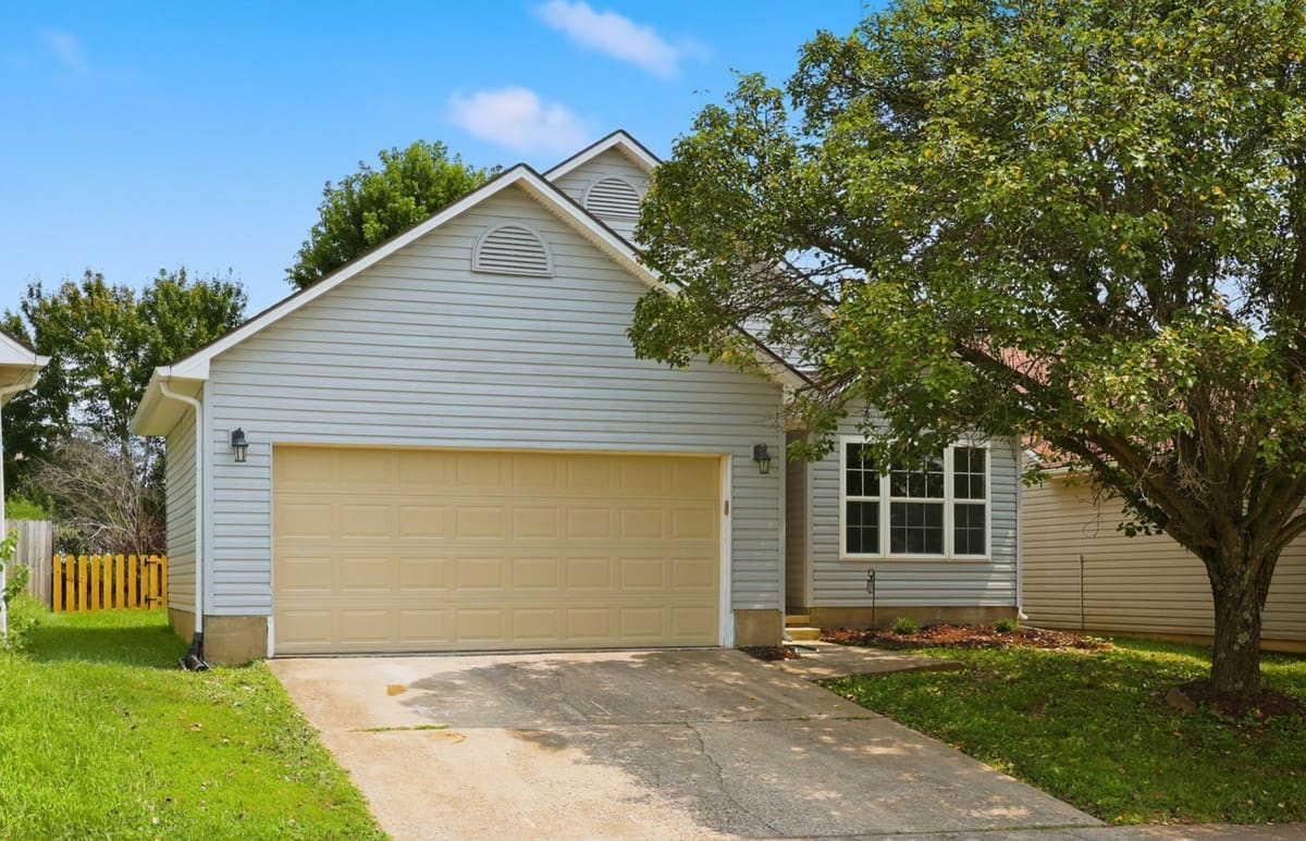208 Timberwood Trace, Georgetown, KY 40324 — primary photo